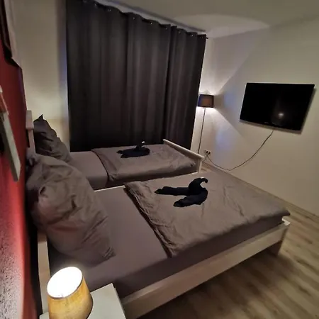 Liebevoll Eingerichtete Ferienwohnung - Zentrale Lage - Netflix & Paytv Wilhelmshaven Eksteriør billede