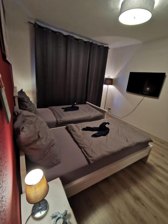 Liebevoll Eingerichtete - Zentrale Lage - Netflix & Paytv *